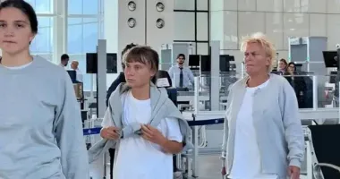 Грету Тунберг и еще 170 активистов "Флотилии Сумуда" депортировали из Израиля в Грецию и Словакию