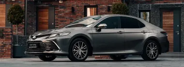 Экс-военкому придется вернуть государству деньги за два люксовых авто, которые "теща подарила"