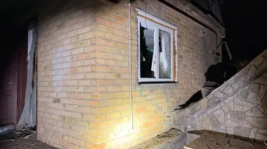 Росіяни вночі били по Дніпропетровщині, є постраждалі