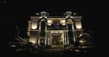 "Мільйонер із БЕБ": як у Львові родина посадовця заробляє на ресторані