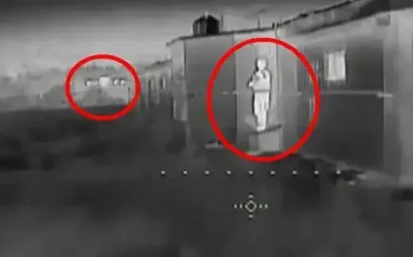 Drone operator from Russian army catches Ukrainian kamikaze drone with his hands moments before his death, mistaking it for his own drone. VIDEO