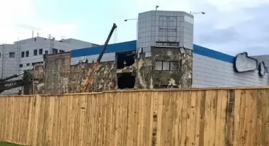 У Києві зносять один із найвідоміших ТЦ минулих десятиліть: що побудують замість нього (фото)