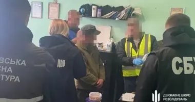 На Миколаївщині працівник виправної колонії підпрацьовував "наркокур’єром"