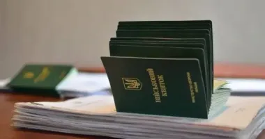 На Тернопільщині судитимуть депутата, який допомагав чоловікам зніматись із військового обліку