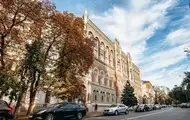 В Україні почав зростати офіційний курс долара
