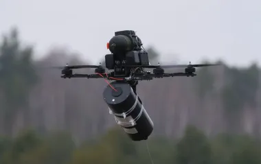 Kill-зону для окупантів розширено: FPV-дрон знищив КАМАЗ ворога в Кураховому (выдео)