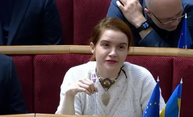 "Малюка взяли в заложники": в Раде разгорелся новый скандал с Марьяной Безуглой (видео)
