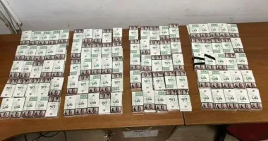 "Утеплился" сигаретами: волынянин пытался вывезти в Польшу 200 пачек под одеждой