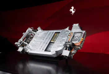 1000 сил и 2,5 с до сотни: Ferrari поделилась секретами своего первого электрокара (фото)