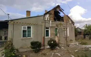 Russian attacks on Dnipropetrovsk region: explosions rock Dnipro in evening, man injured and enterprise, houses and power lines damaged in Nikopol area. PHOTOS
