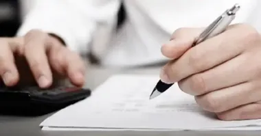 Київська чиновниця Юлія Пирогова подала порожню декларацію