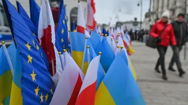 Опитування: 50% поляків вважають допомогу українським біженцям завеликою