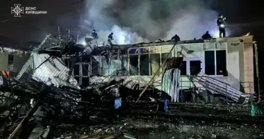 В Броварах обломки вражеского БПЛА упали на минимаркет