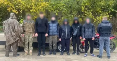 В Одесской области пограничники задержали водителя авто и мотоциклиста, сопровождавших нарушителей в Молдову