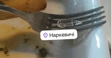 Опасный обед в лицее в Хмельницкой области — школьница порезалась стеклом