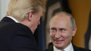Трамп подякував Путіну, який полестив йому з критикою Нобелівського комітету