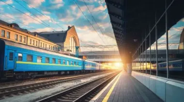 Три потяги, зокрема до Варшави, "замінували" — пасажирів довелося евакуювали