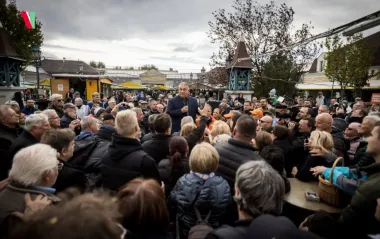 Орбан задумав зібрати підписи проти "військового плану" ЄС