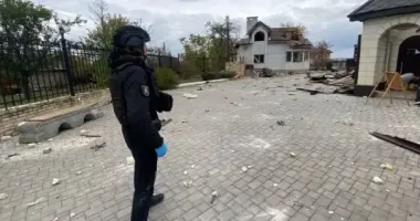 РФ скинула бомбу на церкву в Костянтинівці, є жертви