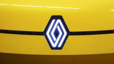 Росія запровадила санкції проти Renault через ймовірне виробництво дронів для України