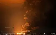 В Феодосии снова горит нефтебаза