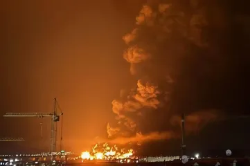СБУ подтвердила удар по Феодосии: горят резервуары нефтяного терминала и подстанции (спутник)