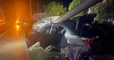 В Тернопольской области водительница BMW снесла столб