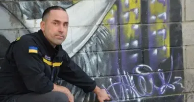 Война не мешает искусству: спасатель из Северодонецка превращает стены в арт-объекты