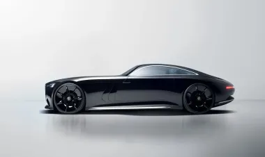 Mercedes представил впечатляющий электрический суперкар в ретро-стиле с автопилотом и ИИ (фото)