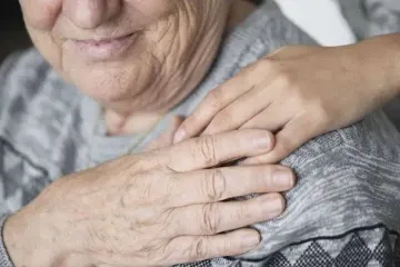 З ким повинні жити люди похилого віку: важливі поради після 70 років
