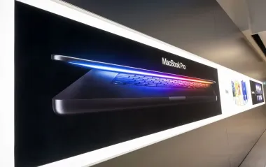 Apple представила новый MacBook Pro с чипом M5 и рекордным временем автономной работы (фото)