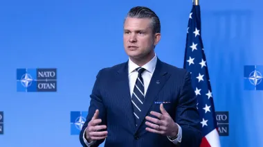 Гегсет назвал "невероятным сигналом" расширение инициативы по покупке оружия для Украины в США