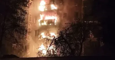 В Нежине после удара дронов горела многоэтажка: есть раненые