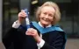Женщина из Северной Ирландии завершила обучение, которое начала 70 лет наза