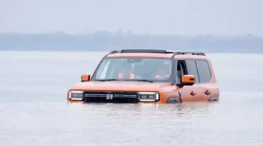 Электрифицированный внедорожник от Chery форсировал 1,5-километровую водную преграду (видео)