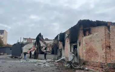 РФ атаковала сортировочное депо и отделение "Новой почты" на Черниговщине (фото)