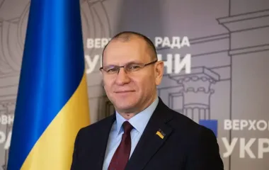 Купил два "люксовых" авто: нардеп Шевченко получил подозрение в отмывании 9 млн грн, — Железняк