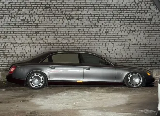 В Украине обнаружили заброшенный люксовый лимузин Maybach 2000-х (фото)