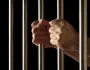 Дедушка ограбил супермаркет, чтобы увидеться с заключенным внуком: чем это закончилось