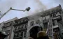 У центрі Києва з вечора горить багатоповерхівка: фото та відео наслідків пожежі