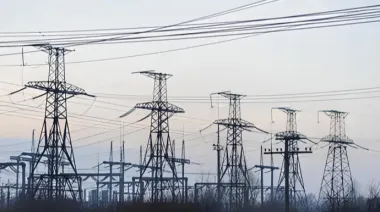 Росіяни вночі поцілили в енергооб’єкт на Чернігівщині: без світла 17 тисяч споживачів