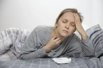Знімуть запалення за кілька днів: 8 способів, які допоможуть позбутися болю в горлі