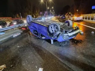 Російське сальто: у Варшаві перекинулося авто посольства РФ — деталі