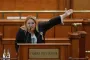 Во время визита в РФ: румынский депутат пригрозила "переломать ноги" Зеленскому (фото)
