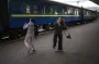 Какие поезда задерживаются из-за обстрелов в Сумской области