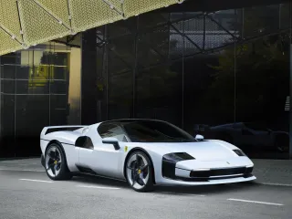 Ferrari возродила свой самый знаменитый суперкар в новом формате (фото)