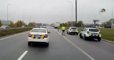 Смертельна ДТП на Житомирщині: Lexus влетів у вантажівку