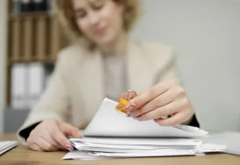 Женщина попыталась спасти сына от мобилизации с помощью корректора: детали