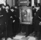 Доспехи, меч и Мона Лиза: топ-5 самых известных ограблений Лувра (фото)