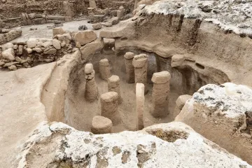 Заложили основы цивилизации: археологи нашли дома первых людей (фото)